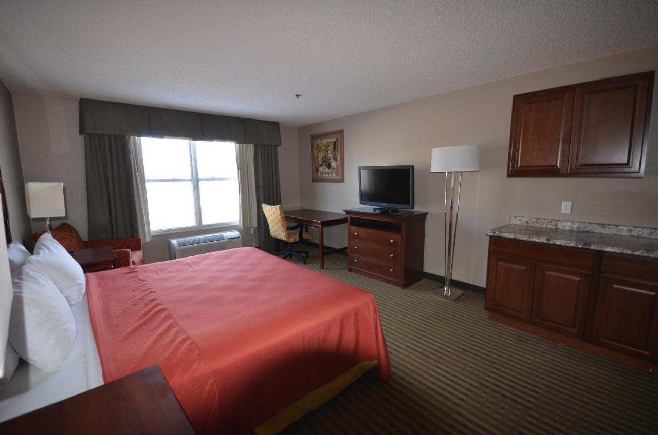 Townsquare Place Chaska Екстериор снимка